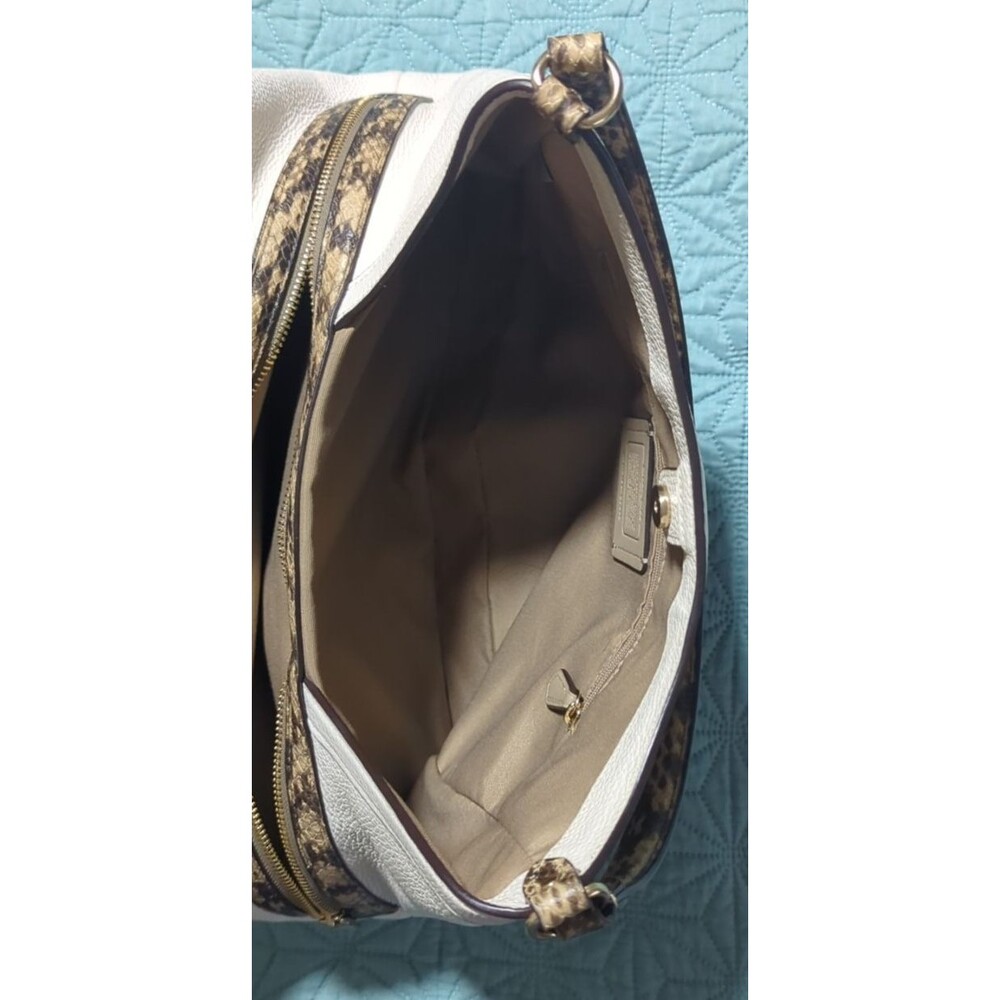 Coach Kristy Colorblock Leather Snake Embossed 3 compartment shoulder bag in EUC - Picture 7 of 14